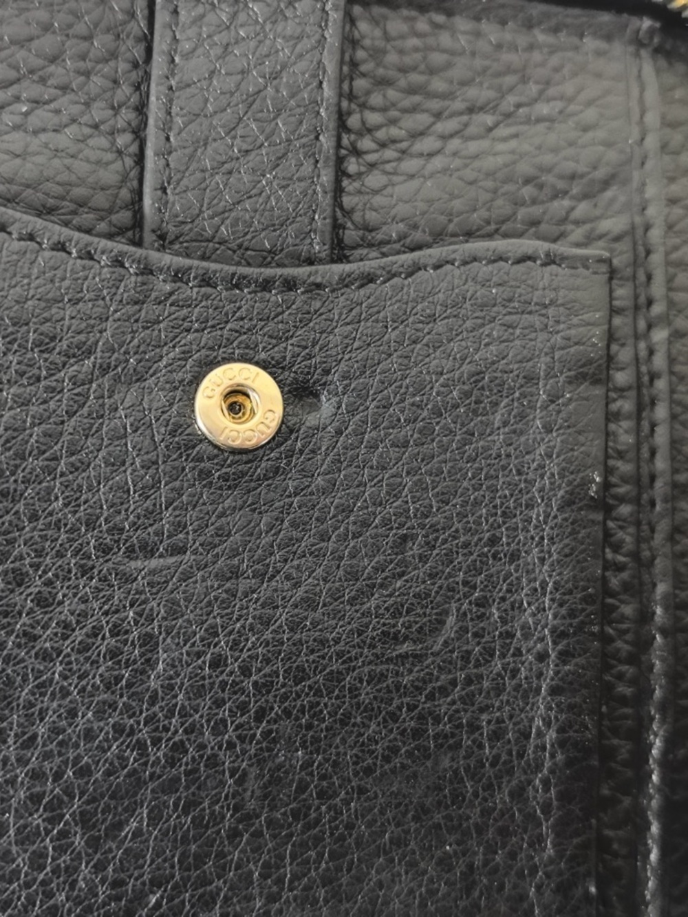 Gucci Black Leather Logo Toiletry Bag - Picture 7 of 11